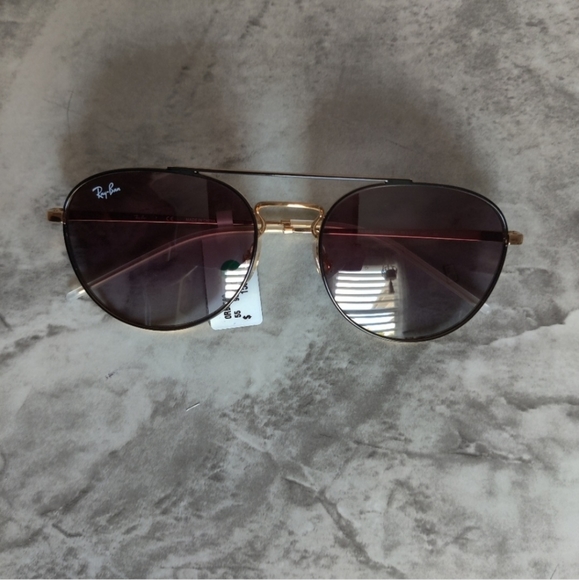 Ray-Ban Aviators - Picture 2 of 12